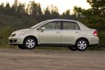 Nissan Tiida Sedan 2005 года